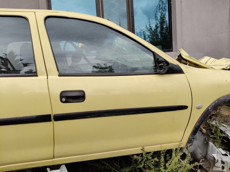 1993 - 2000 Opel Corsa B Çıkma Sağ Ön Kapı Yozgat