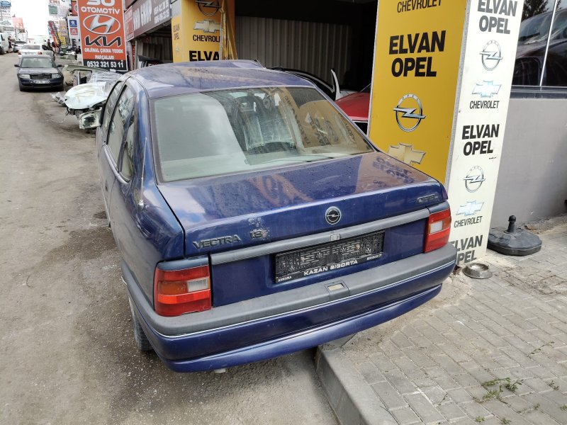 1991 - 1995 Opel Vectra A Çıkma Komple Arka
