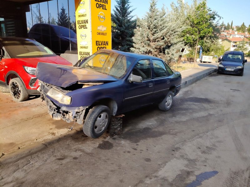 1991 - 1995 Opel Vectra a Çıkma Parça Antalya