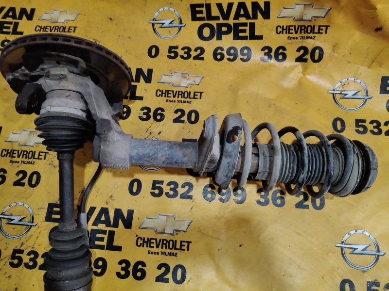 1991 - 1996 Opel Vectra A  Çıkma Sol Ön Taşıyıcı Eskişehir