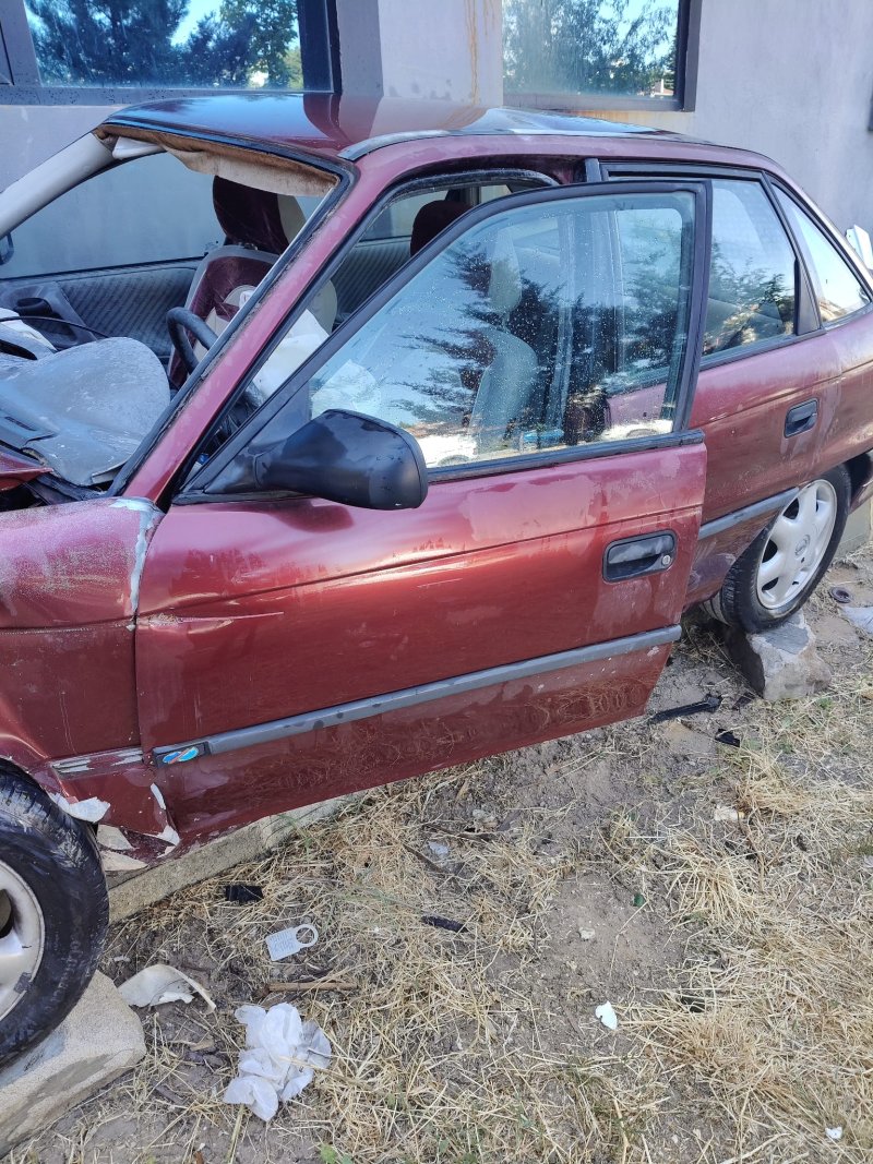 1991 - 2001 Opel Astra F Çıkma Sol Ön Kapı 