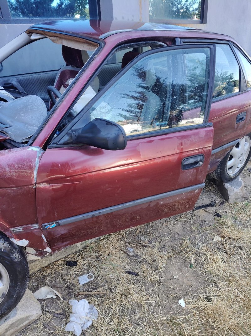 1991 - 2001 Opel Astra F Çıkma Sol Ön Kapı