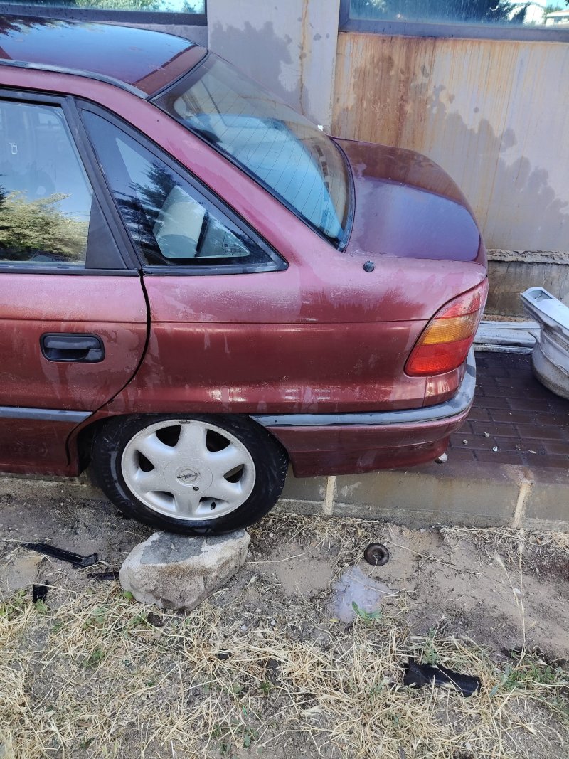 1991 - 2001 Opel Astra F Çıkma Sol Arka Çamurluk