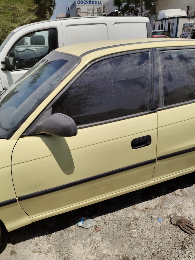 1992 - 2001 Opel Astra F Çıkma Sol Ön Kapı