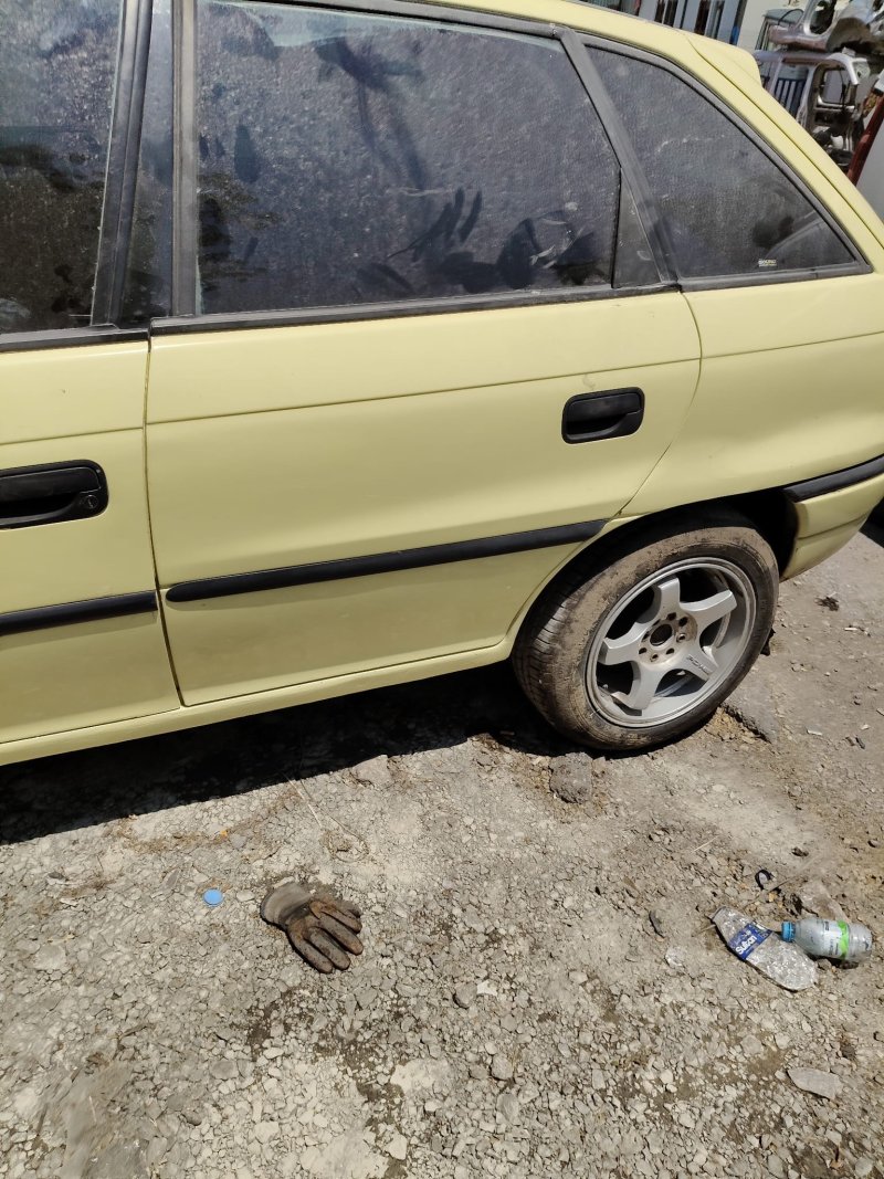 1992 - 2001 Opel Astra F Çıkma Sol Arka Kapı