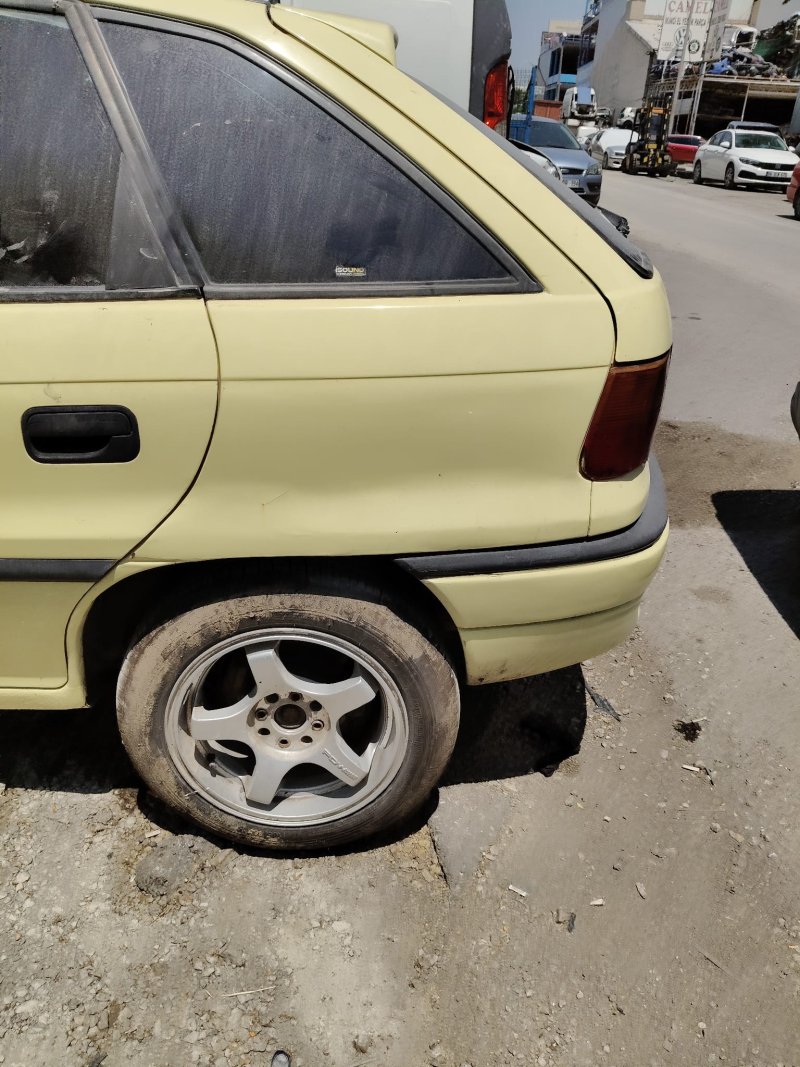 1992 - 2001 Opel Astra F Çıkma Sol Arka Çamurluk