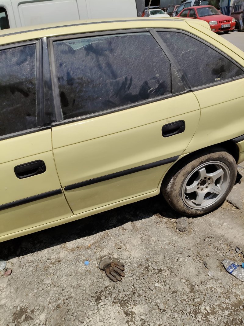1991 - 2001 Opel Astra F Çıkma Sol Arka Kapı