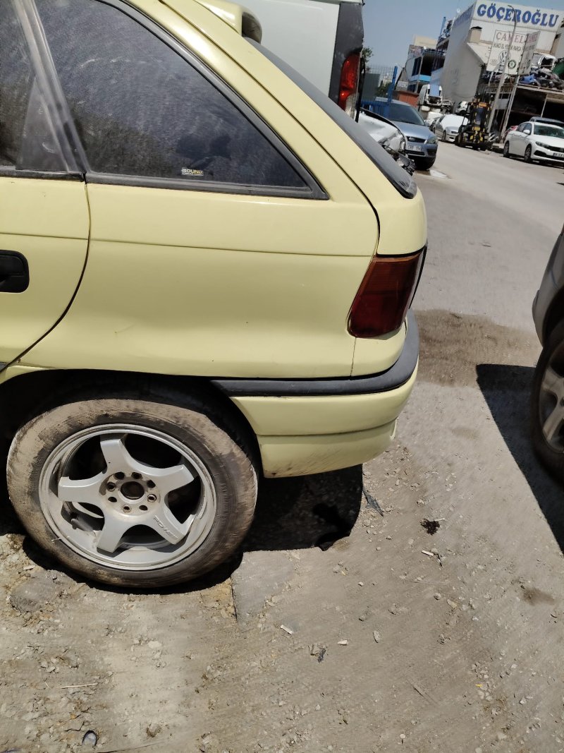 1991 - 2001 Opel Astra F HB Çıkma Sol Arka Çamurluk