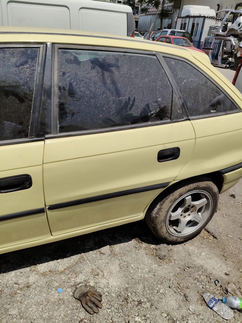 1992 - 2001 Opel Astra F Çıkma Sol Arka Kapı