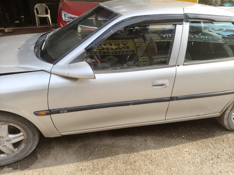 1996 - 2001 Opel Vectra B Çıkma Sol Ön Kapı 