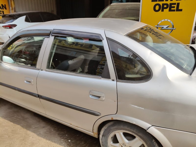 1996 - 2001 Opel Vectra B Çıkma Sol Arka Kapı