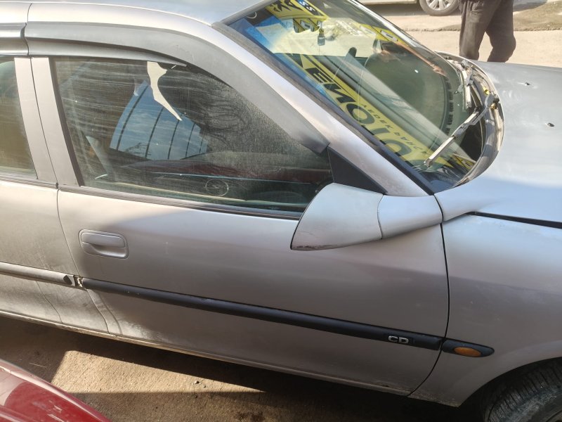 1996 - 2001 Opel Vectra B Çıkma Sağ Ön Kapı