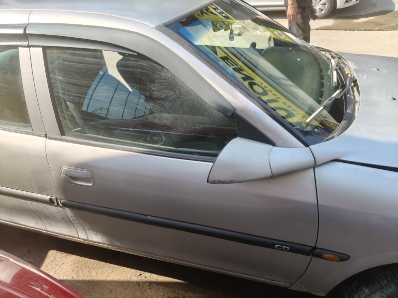 1996 - 2001 Opel Vectra B Çıkma Sağ Ön Kapı