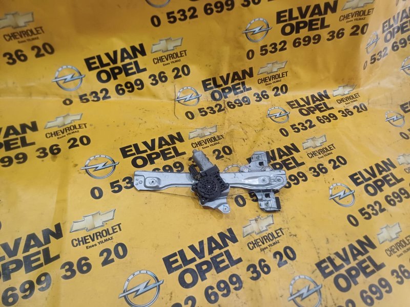 2011 - 2013 Chevrolet Aveo T300 Çıkma Arka Sağ Cam Krikosu Adapazarı