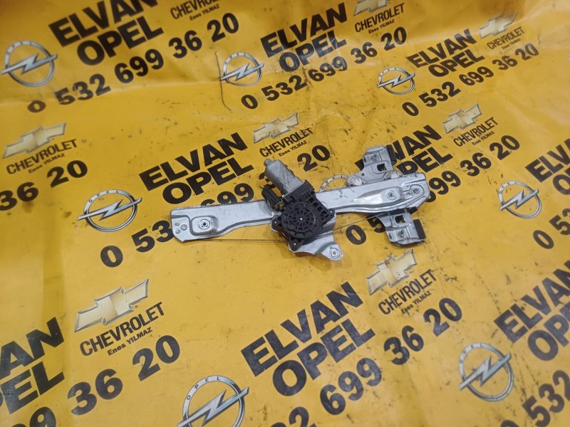 2011 - 2013 Chevrolet Aveo T300 Çıkma Sağ Arka Cam Krikosu Ankara