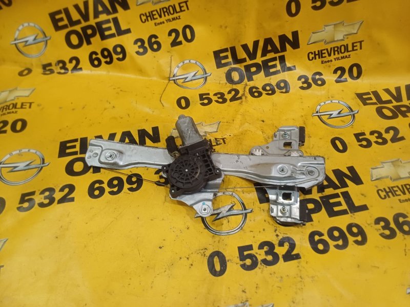 2011 - 2013 Chevrolet Aveo T300 Çıkma Sağ Arka Cam Krikosu Antalya