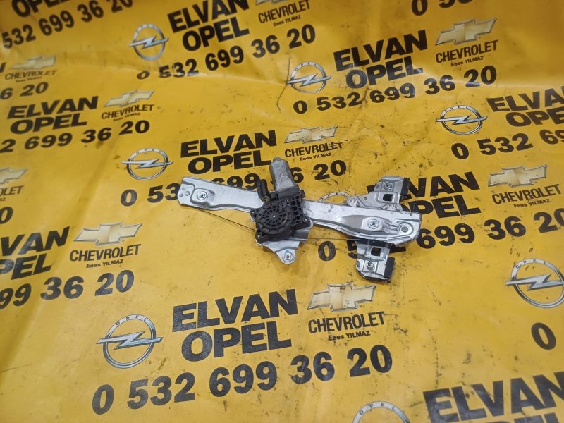 2011 - 2013 Chevrolet Aveo T300 Çıkma Sağ Arka Cam Krikosu Çorum
