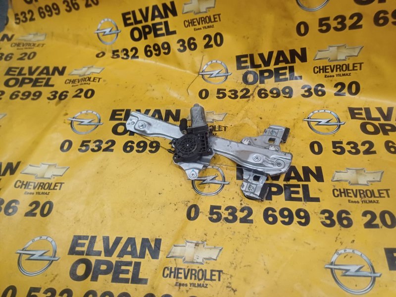2011 - 2013 Chevrolet Aveo T300 Çıkma Sağ Arka Cam Krikosu Sakarya