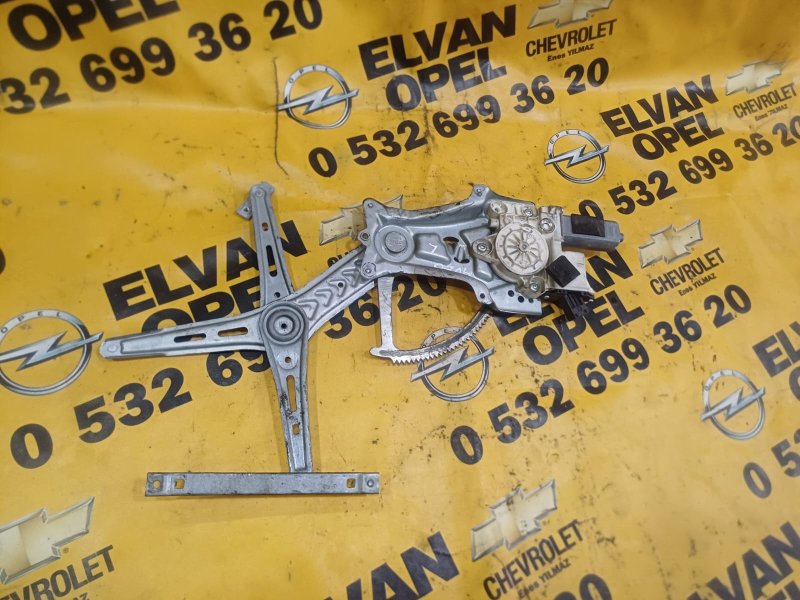 2011 - 2013 Chevrolet Aveo T300 Çıkma Sol Ön Cam Krikosu 
