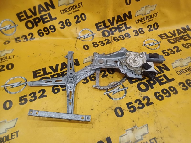 2011 - 2013 Chevrolet Aveo T300 Çıkma Sol Ön Cam Krikosu Ankara