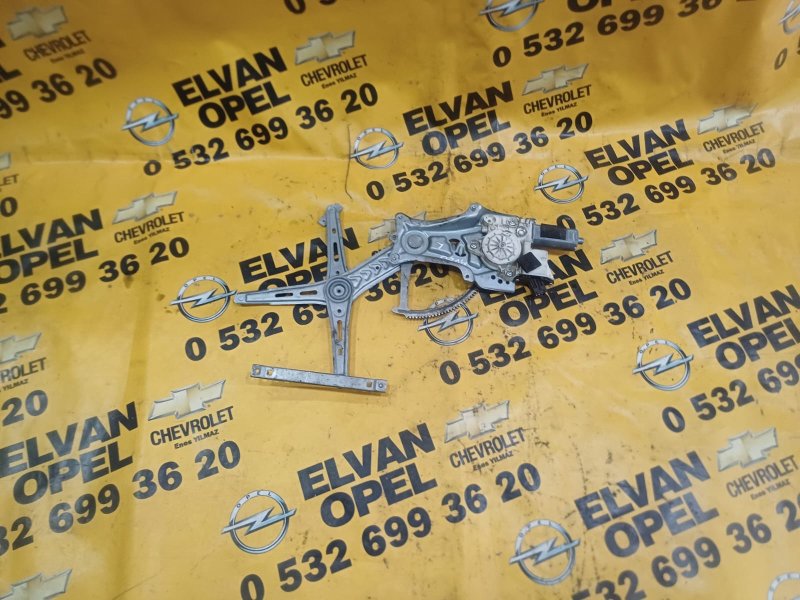 2011 - 2013 Chevrolet Aveo T300 Çıkma Sol Ön Cam Krikosu Muğla