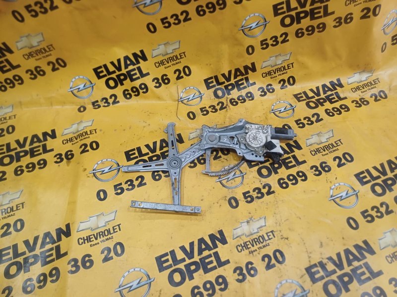 2011 - 2013 Chevrolet Aveo T300 Çıkma Sol Ön Cam Krikosu  Samsun