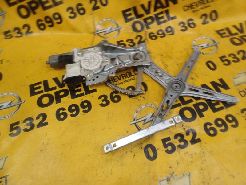 2011 - 2013 Chevrolet Aveo T300 Çıkma Sağ Ön Cam Krikosu Antalya