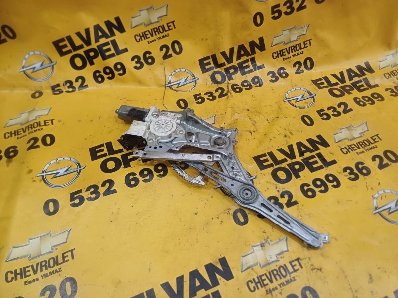 2011 - 2013 Chevrolet Aveo T300 Çıkma Sağ Ön Cam Krikosu Yozgat