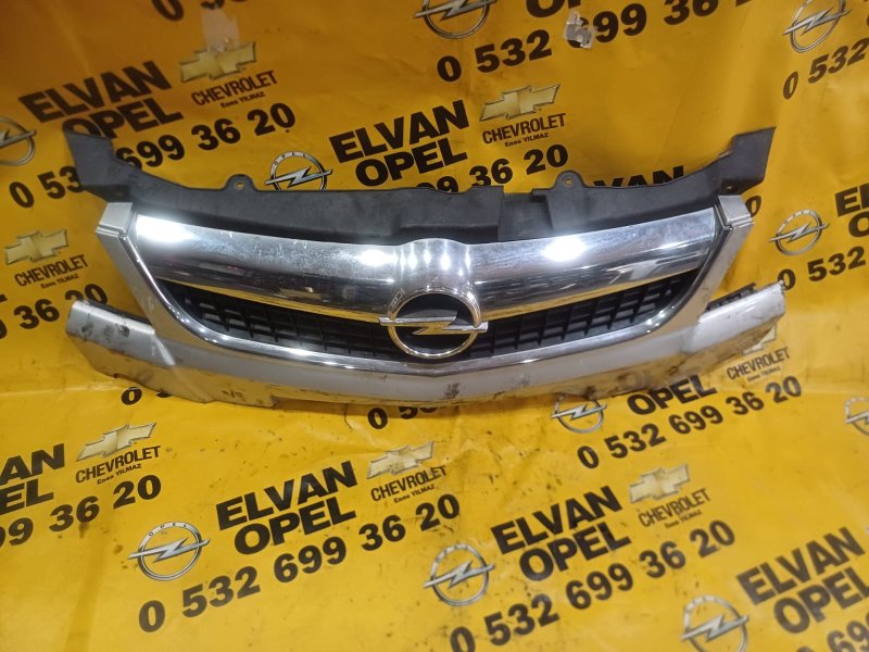2006 - 2008 Opel Vectra C Makyajlı Ön Panjur Adapazarı