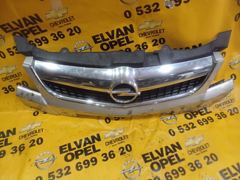 2006 - 2008 Opel Vectra C Makyajlı Çıkma Ön Panjur Çorum