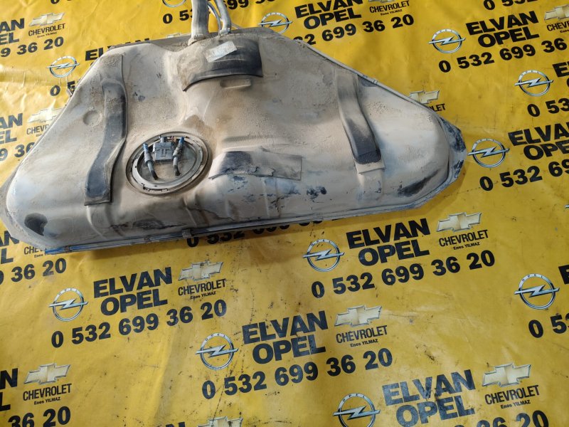 1996 - 2001 Opel Vectra B İçin Çıkma Orjinal Benzin Deposu