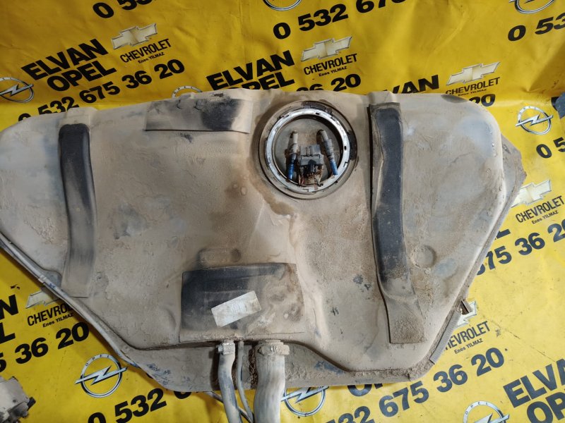 1996 - 2001 Opel Vectra B  İçin Uyumlu Benzin Deposu