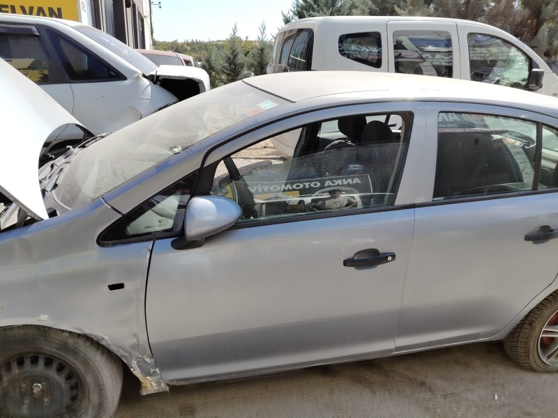 2007 - 2012 Opel Corsa D Çıkma Sol Ön Kapı - GM