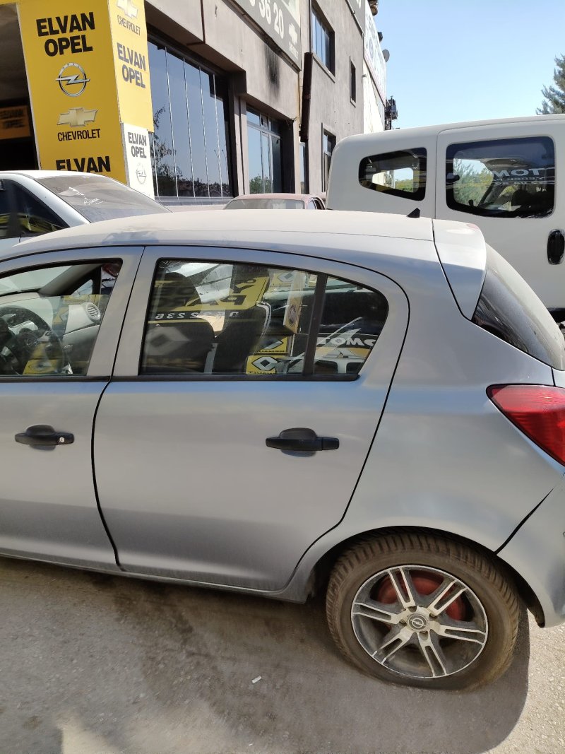 2007 - 2012 Opel Corsa D Çıkma Orjinal Arka Sol Kapı - GM