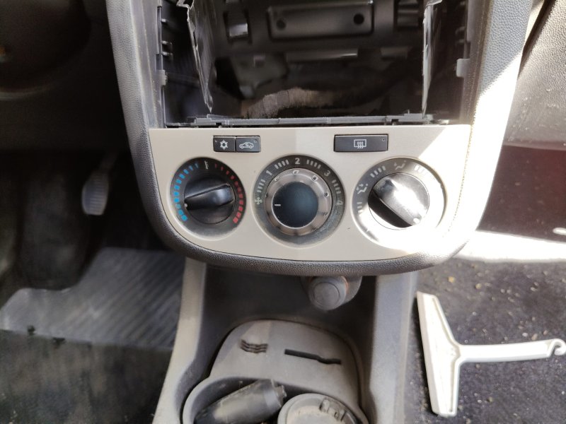 2007 - 2012 Opel Corsa D Çıkma Orjinal Klima Paneli Aksaray