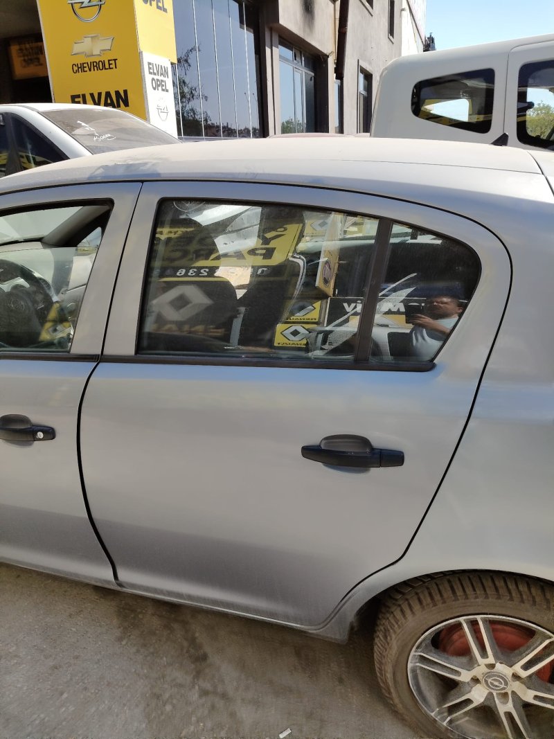 2007 - 2012 Opel Corsa D Çıkma Orjinal Sol Arka Kapı Eskişehir