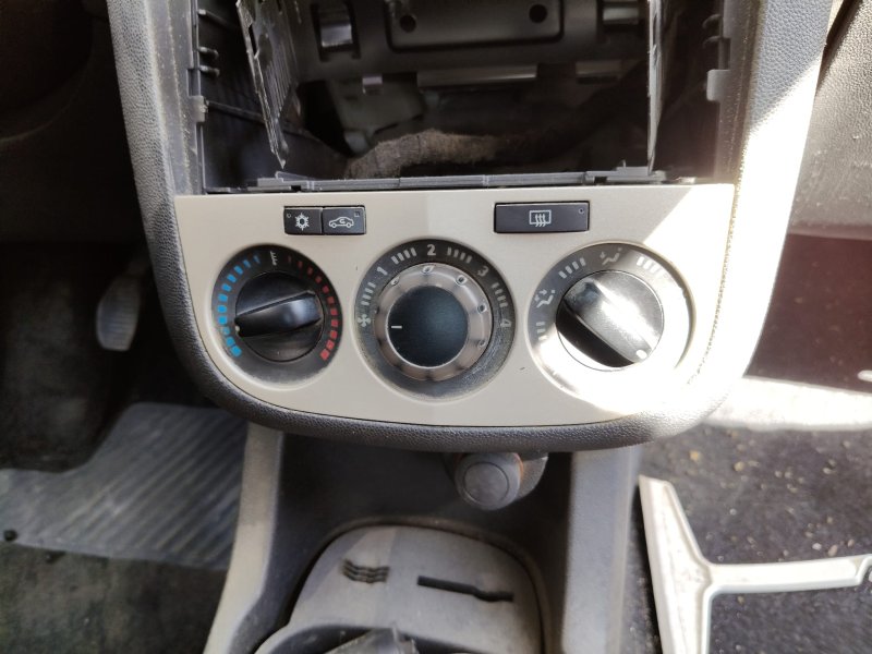 2007 - 2012 Opel Corsa D Çıkma Orjinal Klima Paneli Eskişehir