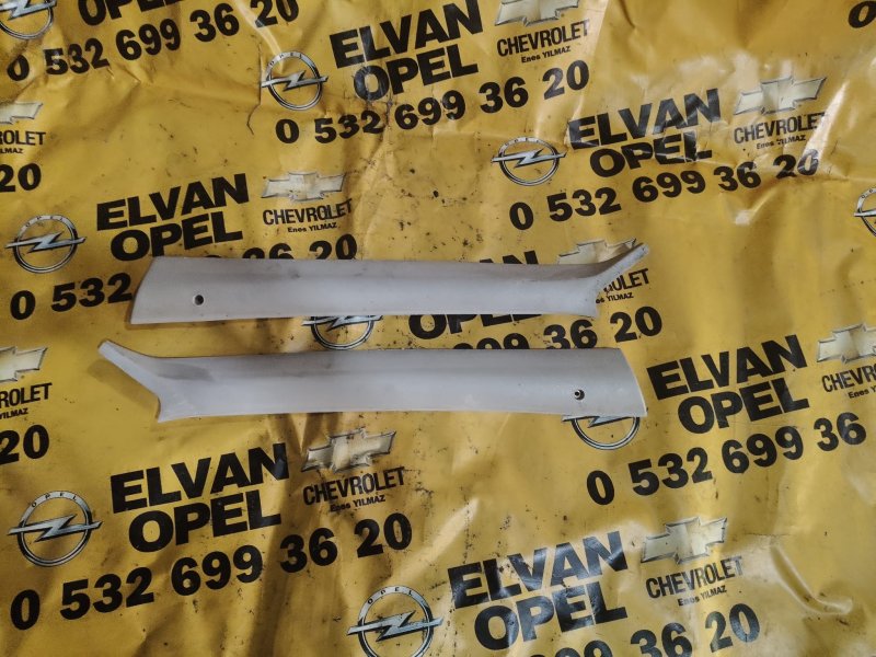 1991 - 2001 Opel Astra F Çıkma Direk Plastiği