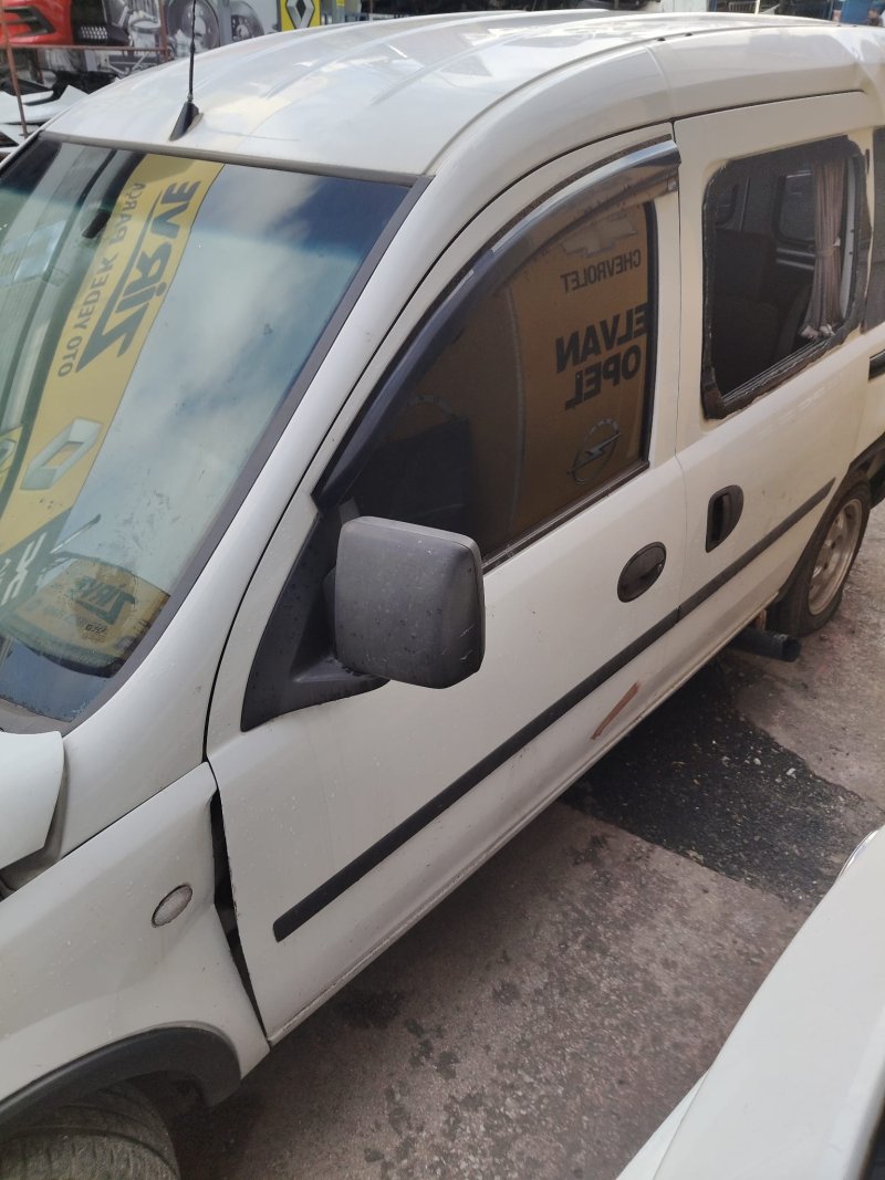 2002 - 2012 Opel Combo C Çıkma Sol Ön Kapı