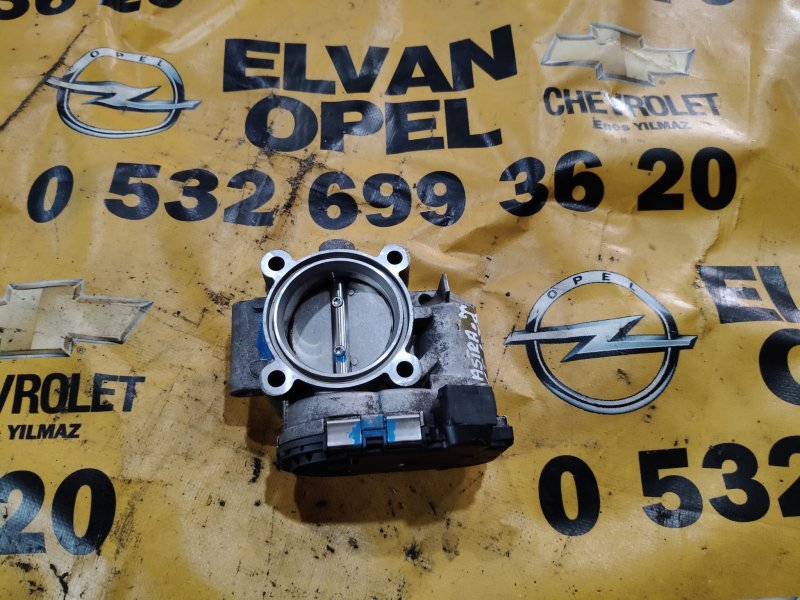 2010 - 2015 Opel İnsignia 1.6 T Çıkma Gaz Kelebeği