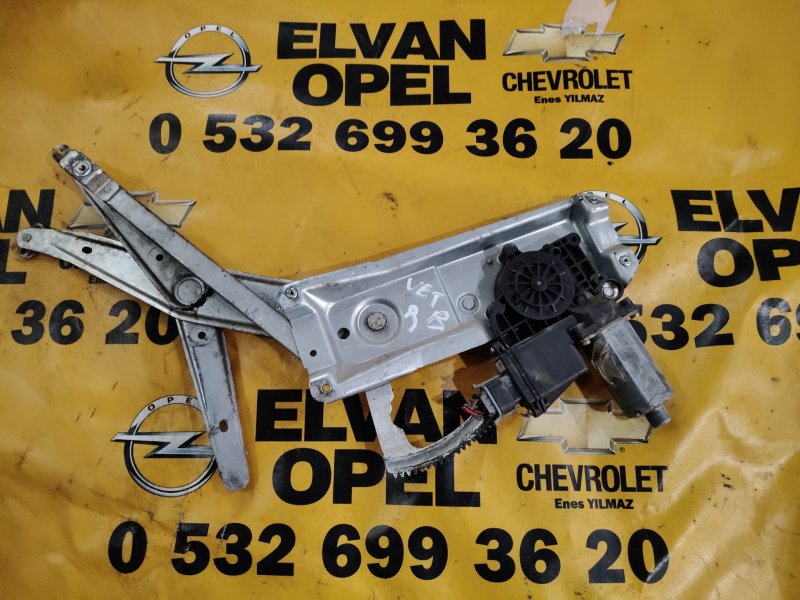 1996-2001 Opel Vectra B ÇıkmaSağ Ön Cam Krikosu -GM