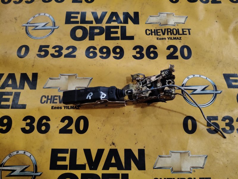 1991 - 1996 Opel Vectra A Çıkma Sağ Ön Kapı Kilidi - GM