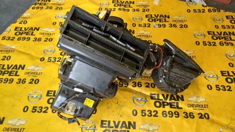 2004 - 2012 Opel Astra H Çıkma Kalorifer Kutusu